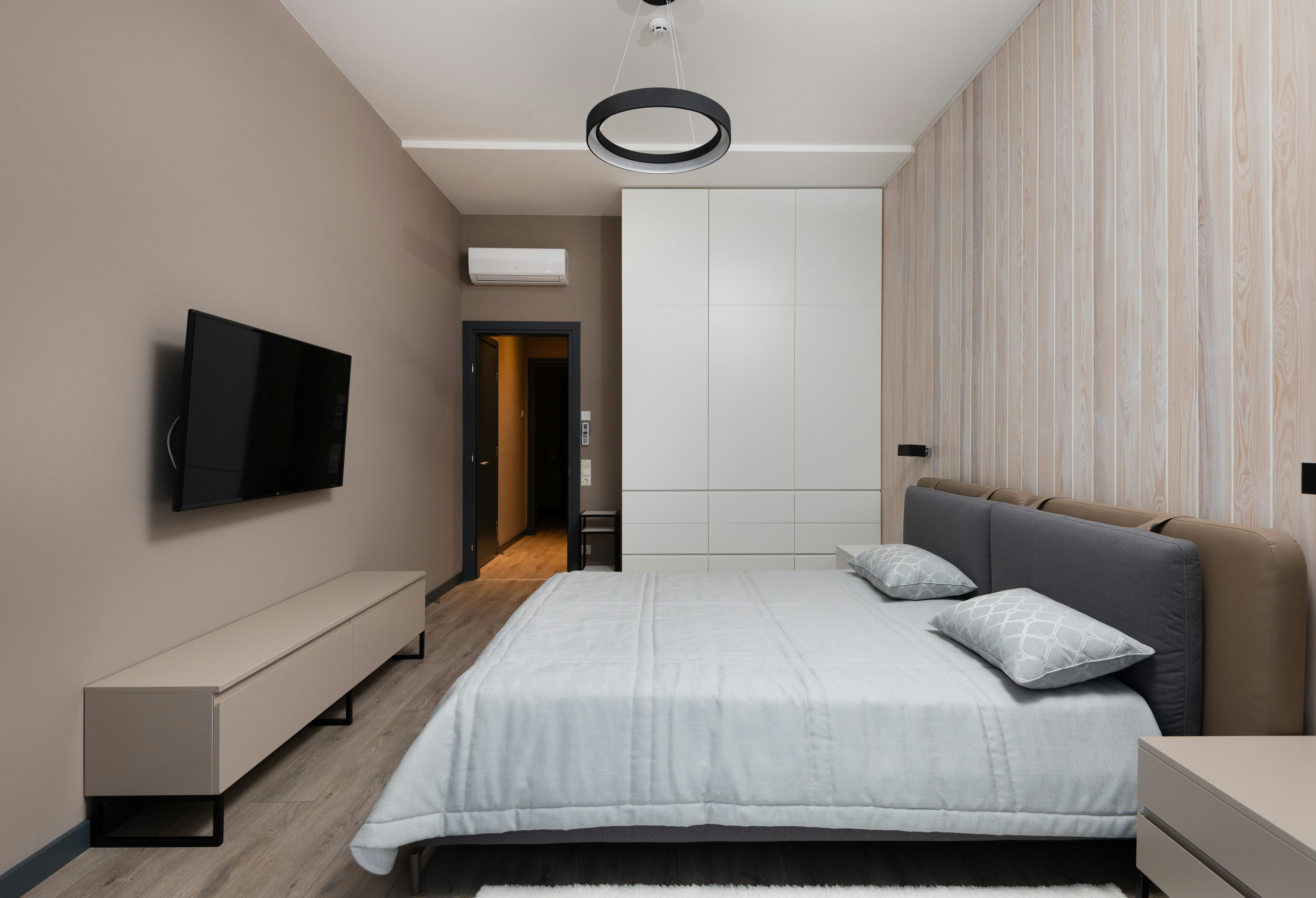 Matt, Satin or Semi‑Gloss? Picking the Right Paint Finish for Your Wanaka Home
