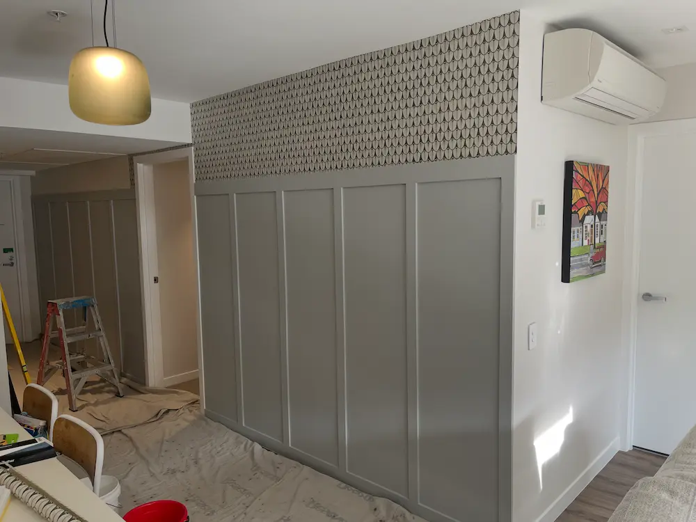 Feature wall wallpaper at Arthurs Point